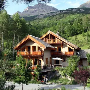 https://la-paille.fr-provencehotel.com