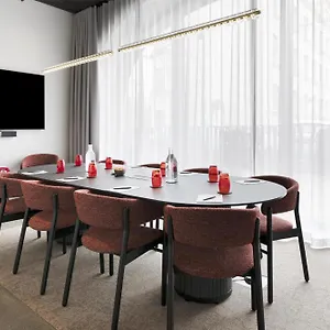 **** ホテル Radisson Red フィンランド